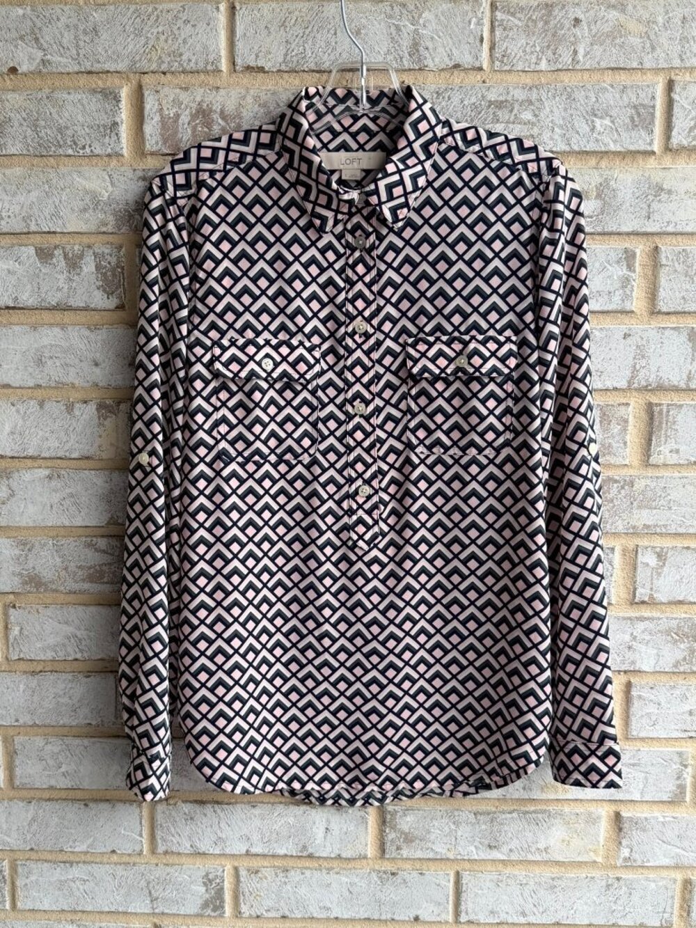 Ann Taylor LOFT Long Sleeve Half Button Multicolor Geo Career Blouse Size S.